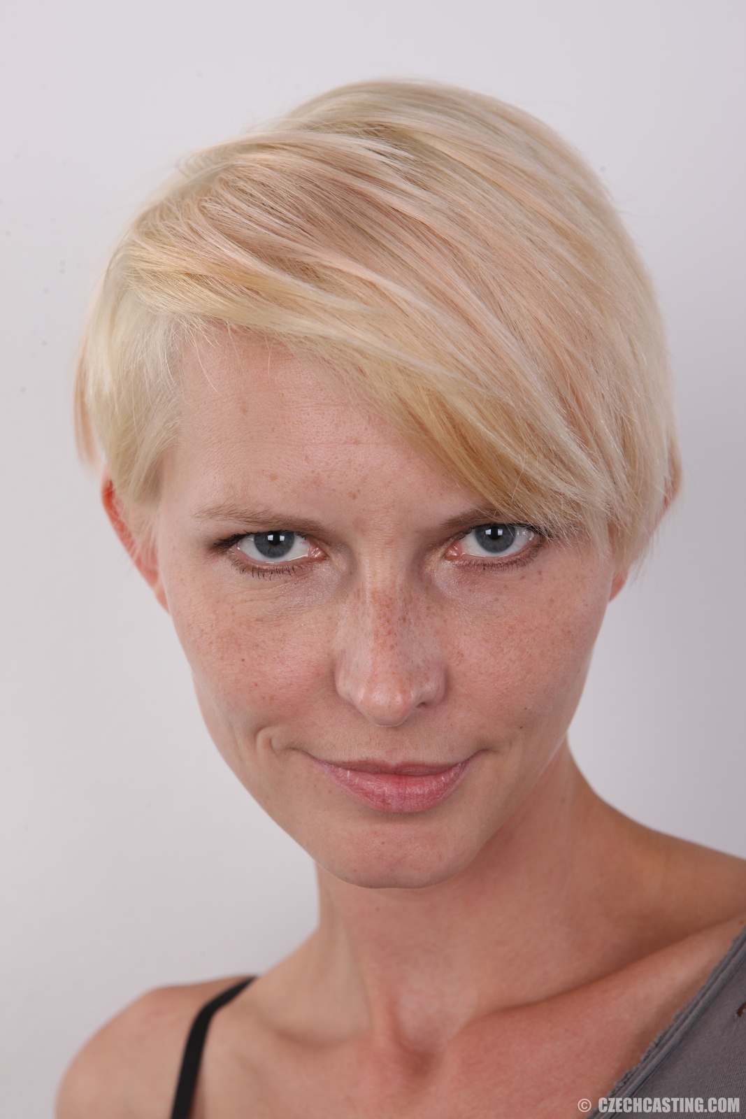 Czech casting short hair